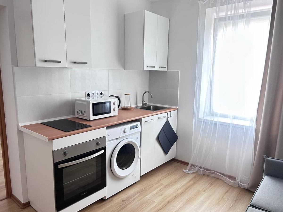 Stone Apartment - Free Parking Катовице Экстерьер фото